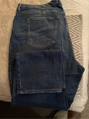 Good American Indigo Straight-Leg Women's Jeans. GOOD ICON STRAIGHT HIGH-RISE